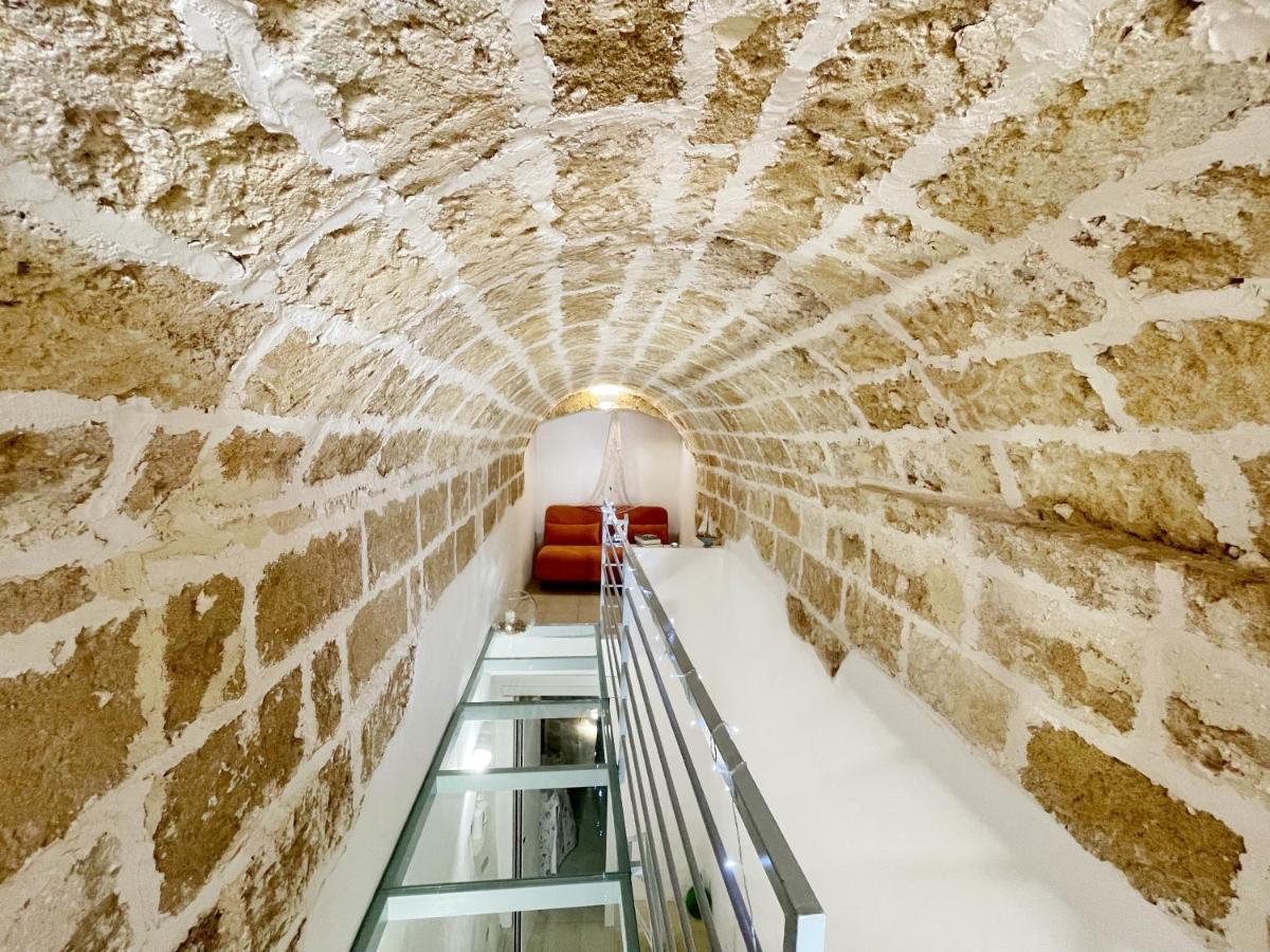 Mediterraneo House- Casa Nel Centro Storico Matino Kültér fotó