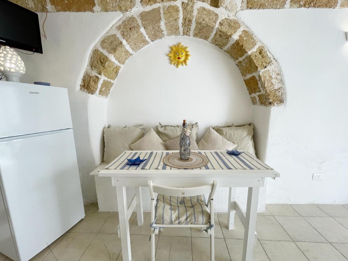 Mediterraneo House- Casa Nel Centro Storico Matino Kültér fotó