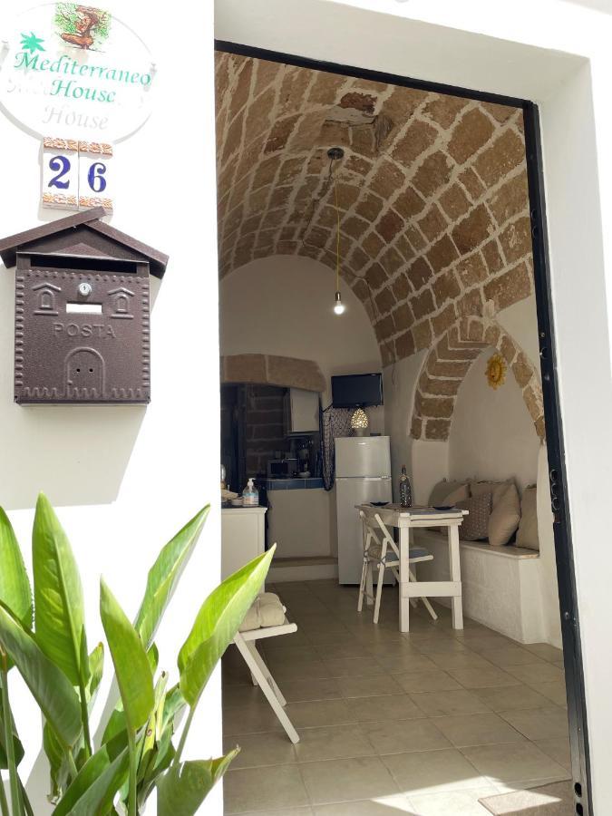 Mediterraneo House- Casa Nel Centro Storico Matino Kültér fotó