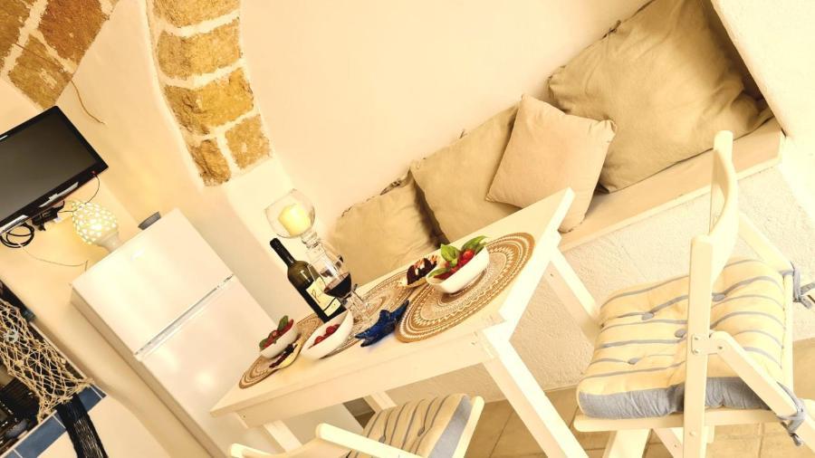 Mediterraneo House- Casa Nel Centro Storico Matino Kültér fotó